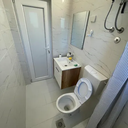 Deda Momirov Zavicaj Tulez