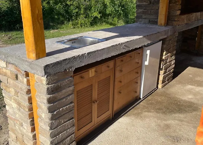 Feriehus Deda Momirov Zavicaj *