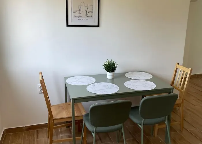 Deda Momirov Zavicaj Feriehus