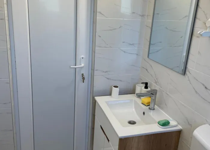 Deda Momirov Zavicaj Tulez