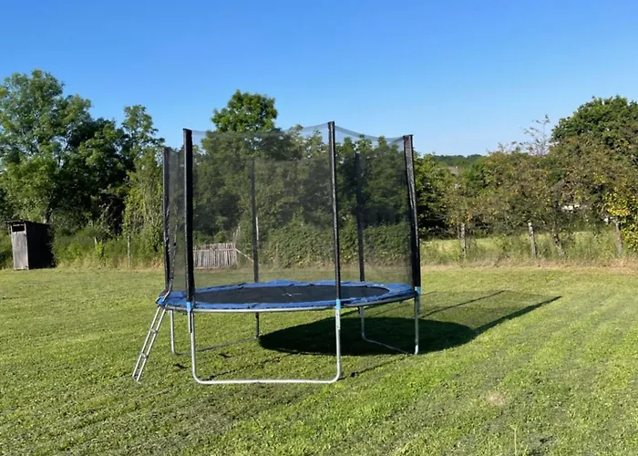 Deda Momirov Zavicaj Feriehus *